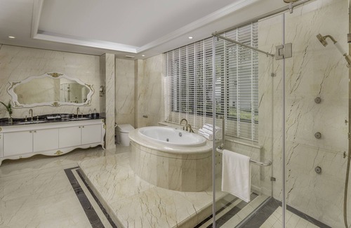 Hai Phong Hotel | Discover Meliá Vinpearl Hai Phong Rivera: 5-Star Oasis