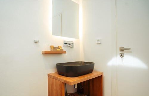 Vathi Apartment | Unforgettable Melianthos Villas: Oceanfront Retreat Awaits