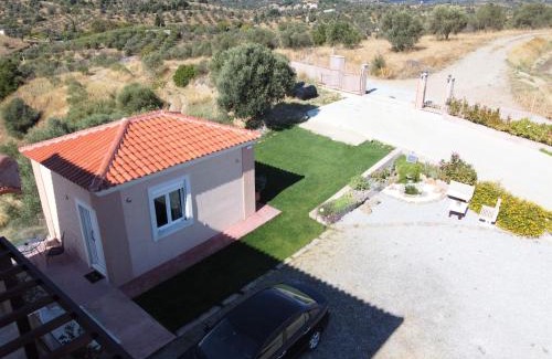 Kymi-Aliveri House | Relax at Melilofos Studio: Pool & Oceanfront Views in Evia