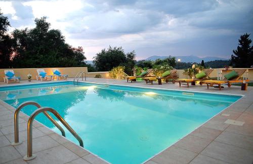Corfu Villa | Relax at Melitta Villa: Pet-Friendly Oceanfront Retreat
