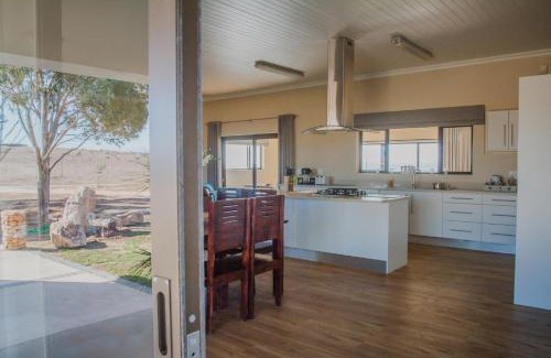 Breede River Valley House | Discover Melk Houte Bosch Guest Farm: Family-Friendly Retreat