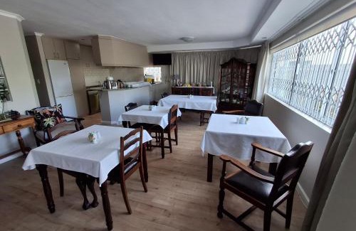 Melkbosstrand Bed & Breakfast | Beautiful Melkbosstrand Bed and Breakfast with Ocean Views