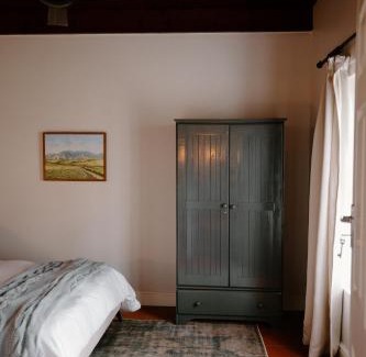 Boesmanspad House | Relax at Melkhout Farm Cottage - Rated 9.4/10 & Pet Friendly