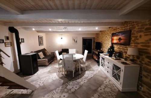 Melle House | Relaxing Mellé Gîte Near Mont Saint Michel - Family & Pet Friendly