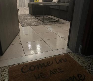 Neapoli-Sykies Apartment | Top-Rated Mellia Home in Thessaloniki for Families & Pets