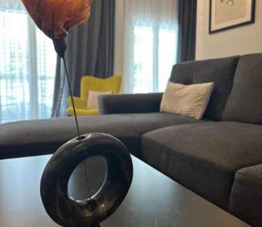 Neapoli-Sykies Apartment | Top-Rated Mellia Home in Thessaloniki for Families & Pets