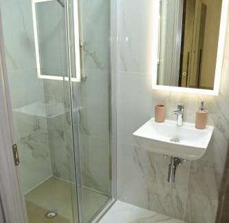 Ta' Pennellu Apartment | Oceanfront Family Comfort at Mellieha Centre Melmar Apartment