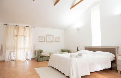 San Felice a Cancello Apartment | Tranquil Oasis Steps from Attractions with Pool & Ocean Views