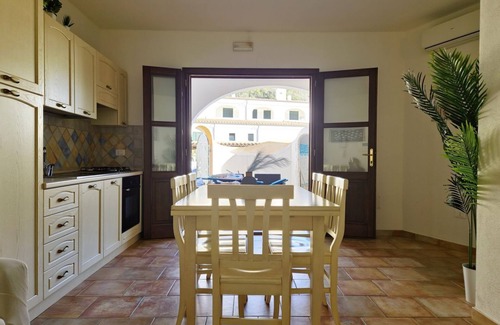 Sos Alinos Apartment | Cozy Melodie B Apartment Just Steps from the Sea