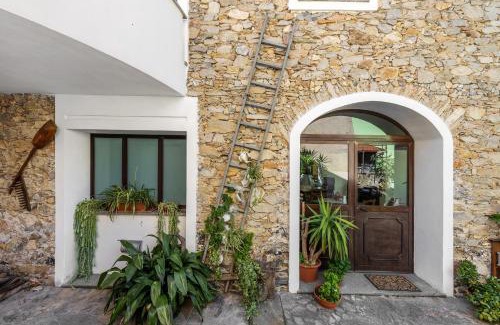 Toirano Apartment | Pet-Friendly Retreat at Melograno Agriturismo La Ferla
