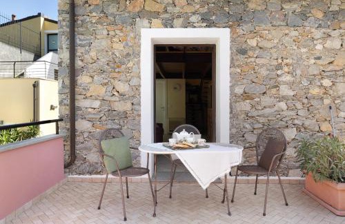 Toirano Apartment | Pet-Friendly Retreat at Melograno Agriturismo La Ferla