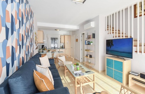 Costa Meloneras Apartment | Relax at Meloneras Bahía 10HH with Pool and Spa Amenities