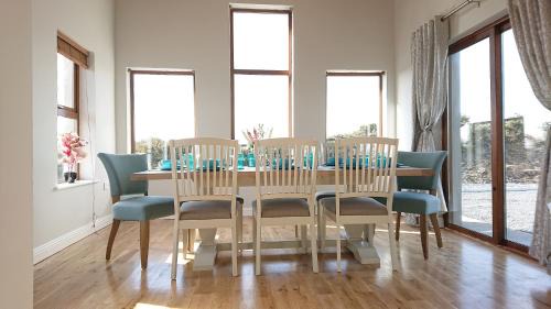 Lisdoonvarna House | Family-Friendly Melroche House in Scenic Doolin