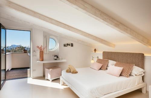 Marina di Puolo House | MelRose Relais: 4-Star Stay with Oceanfront Bliss