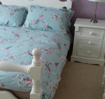Letterkenny House | Modern Comfort at Mels Accommodation with Kitchen Amenities