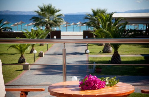 Ormos Panagias Hotel | Exceptional Ocean View Rooms at Meltemi - Perfect for Families