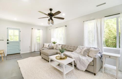 Afton House | Charming Retreat Near Wineries in Nelson County!