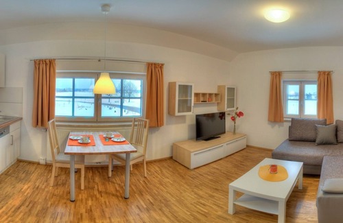 Unterallgau Apartment | Memmingen Vacation Apartment: Guest Rated 9.8 with Lake View