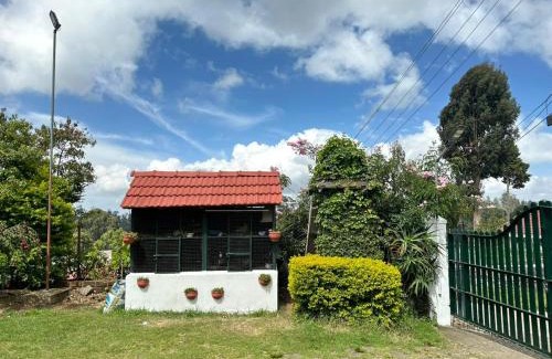 Kodaikanal House | Budget-Friendly Stay at Memmsta Hotels with Kitchen & Breakfast