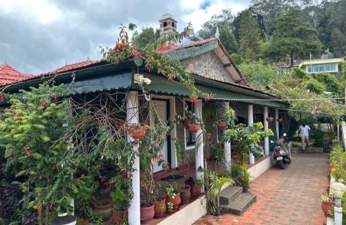 Kodaikanal House | Budget-Friendly Stay at Memmsta Hotels with Kitchen & Breakfast