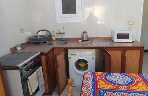 Luxor Apartment | Memnon Appts: spacious, clean 2-bedroom apartment near Nile - pool, roof terrace