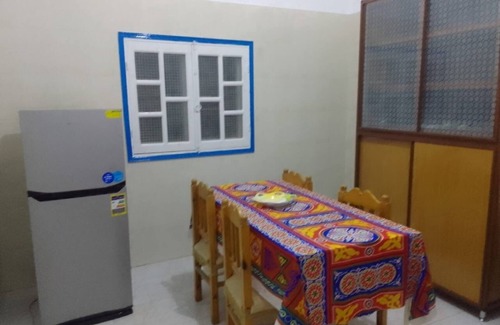 Luxor Apartment | Memnon Appts: spacious, clean 2-bedroom apartment near Nile - pool, roof terrace