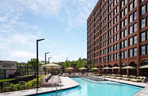 South Nashville Hotel | Explore Memoir Nashville: Pet-Friendly Gem with Ocean Views