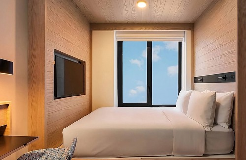 Washington Heights Hotel | Experience New York at Radio Hotel: Pet-Friendly Studio!
