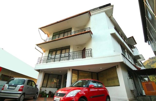 Munnar Resort | Experience Memorable Views at Attukad Waterfalls Hotel