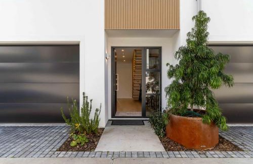 Tauranga House | Memorial View - Tauranga Holiday Home