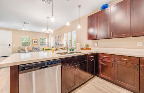 East Mesa House | Memories in Mesa: Family-Friendly Stay with Pool & Hot Tub