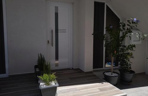 Agios Nikolaos Apartment | Experience Memories of Cotton: 4-Star Guest Rated Perfection