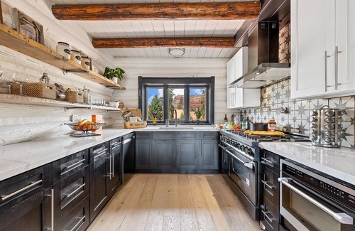 Oak Creek House | Historic Ranch Retreat with Pool & Ocean Views - 10/10 Rating