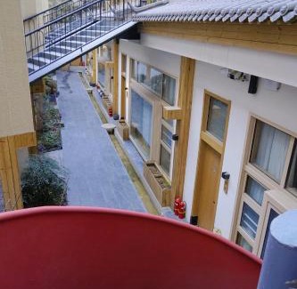 Xi’an City Center House | Explore the Memory Garden House: Pet-Friendly Retreat