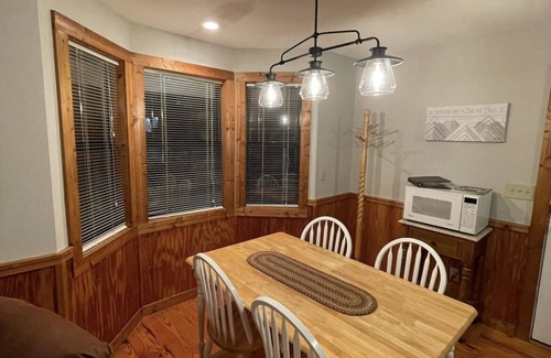 Blairsville Cabin | Explore Memory Lane Mountain River Cabin with Pool & Spa