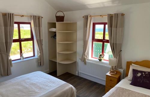 Carrick House | Inviting Memory Lane Self Catering Cottage - Rated 9.7/10