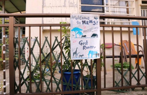 Gushi Apartment | Exclusive MEMS Stay: Convenient Parking & Close to Airport