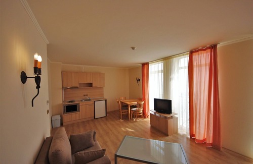 Elenite Apartment | MENADA Andalucia: Oceanfront Apartment with Scenic Sea Views