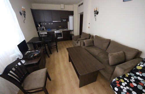 Elenite Apartment | Exclusive Sea View Apartment at MENADA ATRIUM Hotel
