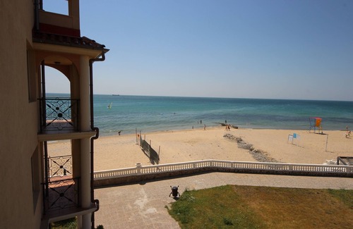 Elenite Apartment | Ocean View One Bedroom Apartment at Menada Atrium