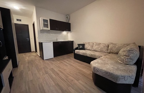 Chaika Apartment | MENADA CASCADAS: Cozy Studio with Pool & Pet-Friendly Options