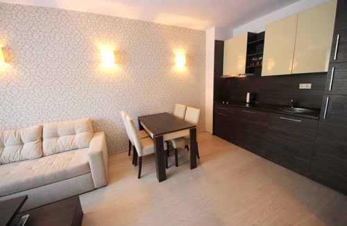 Chaika Apartment | Relaxing Ocean View at MENADA Harmony Suites 2