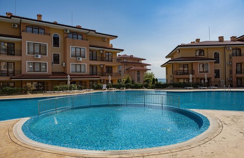Yurta Apartment | Oceanfront MENADA Sky Dreams: Sea View Apartment Awaits