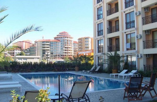 Elenite Apartment | Family Studio at MENADA Villa Astoria with Ocean View