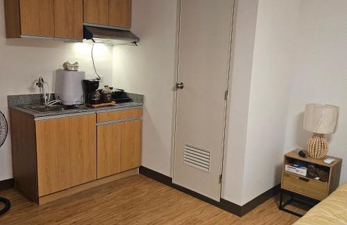 Las Pinas Bed & Breakfast | Mench Staycation