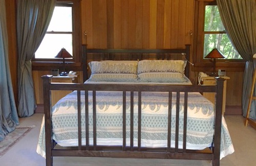 Redwood Valley Cabin | Secluded Mendocino County Estate Nestled in Nature's Embrace