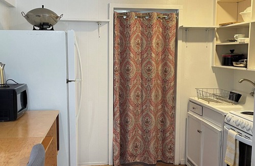 Mendocino Apartment | Mendocino Studio #3 in the Village, Full kitchen