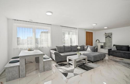 Ailingen Apartment | Family-Friendly Mendoza Ferienwohnung Ailingen - 9.3/10 Rated
