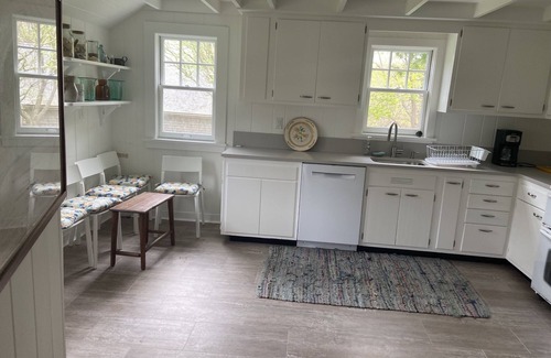 Chilmark House | Visit Menemsha Pond Cottage: Oceanfront Retreat Awaits!