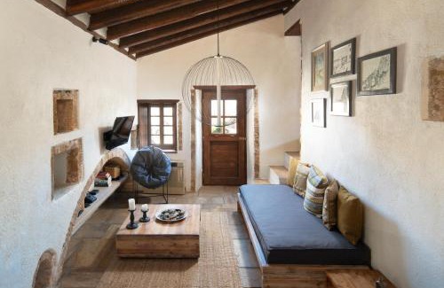 Monemvasia House | Discover Menexes Suites: Family-Friendly Retreat in Monemvasia